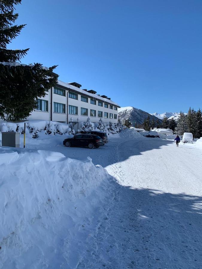 Nice House On The Ski Slopes Colle Colle Sestriere Exterior photo